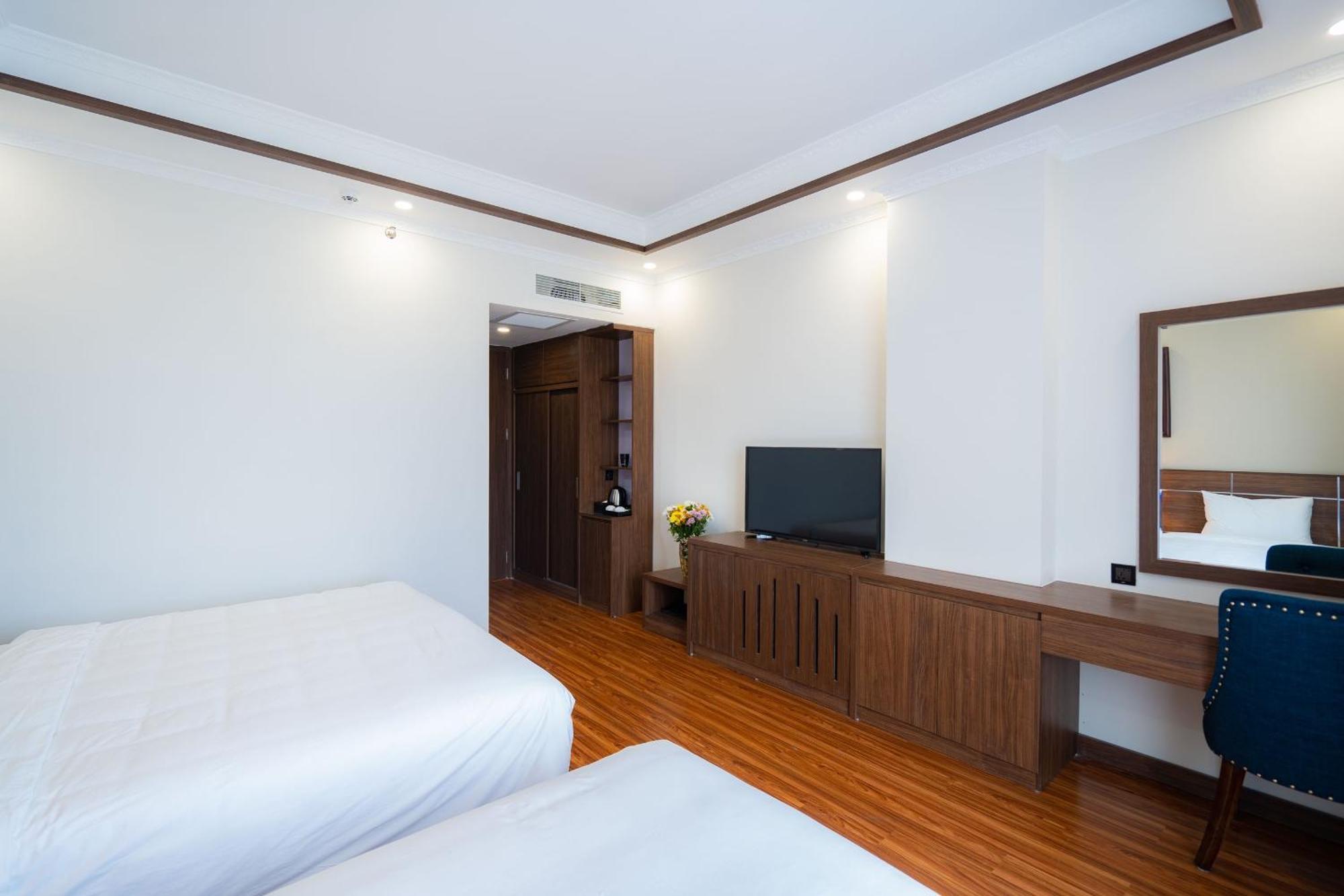 Xuan Thanh Luxury Hotel Hạ Long Exterior foto